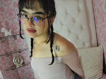 MinnieLander  live sex cam