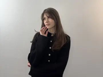 MonicaWohletz  live sex cam