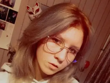 FlorineWalper  live sex cam