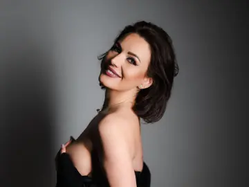 Selena  live sex cam