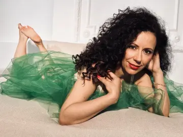 BettiAdamson  live sex cam