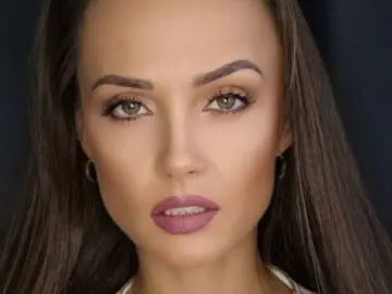 TaniaRaymond  live sex cam