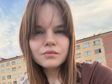 IsabelBrunjes  live sex cam