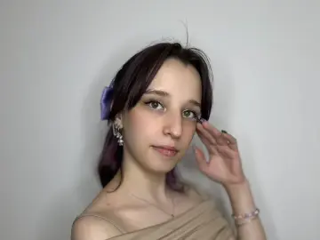 IvyLewis  live sex cam