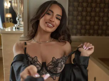 EvaVale  live sex cam