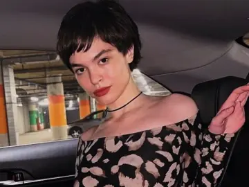 JessiStones  live sex cam