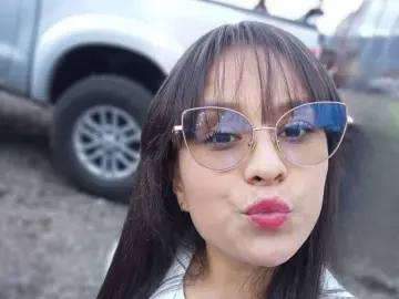 MelanySky  live sex cam