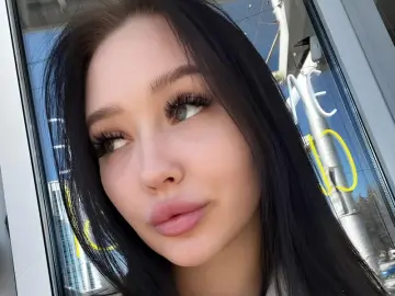 TishaCouret  live sex cam