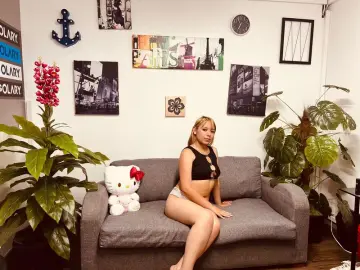 HannahOwen  live sex cam