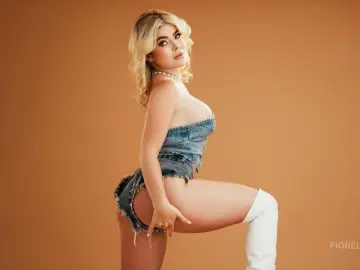 FiorellaRossi  live sex cam