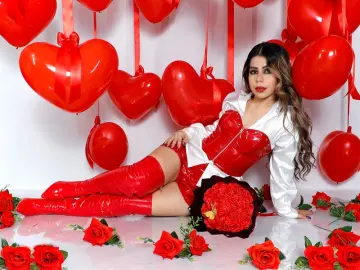 AmandaFiore  live sex cam