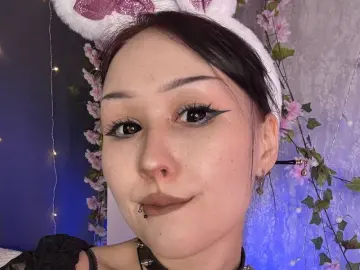 DeeKlingensmith  live sex cam