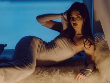 LessieLean  live sex cam