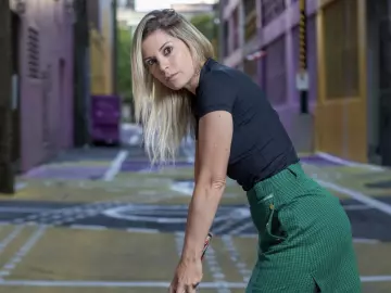 LucyGolfer  live sex cam