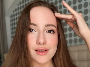 MertieStaheli  live sex cam