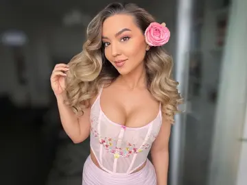 ElsaLove  live sex cam