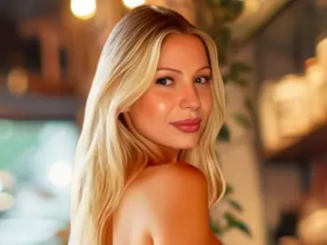 VanessaLoo  live sex cam