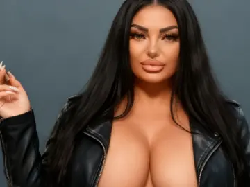 EvelyneSmith  live sex cam