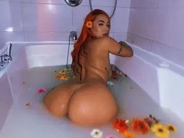 TaniaHearth  live sex cam