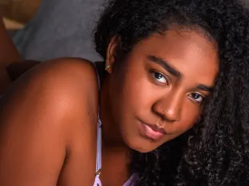 AmaraRuiiz  live sex cam