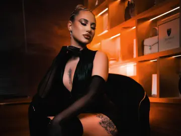 ChloeGracey  live sex cam