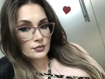 NadineRosse  live sex cam
