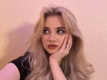 LatoyiaCanpos  live sex cam