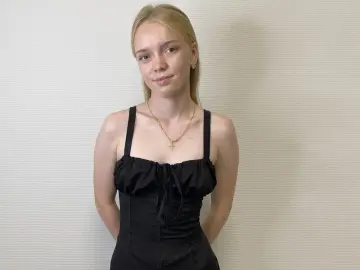 LindsayDonovan  live sex cam