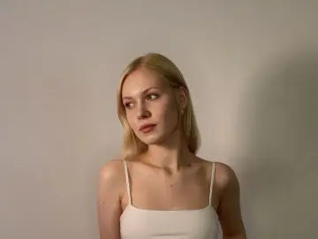 AishaNaeher  live sex cam