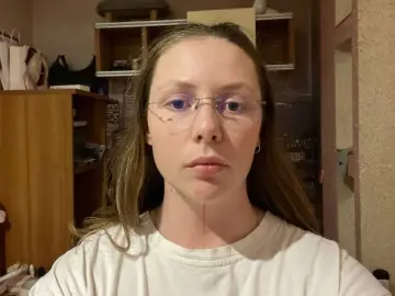 AlysaThomson  live sex cam