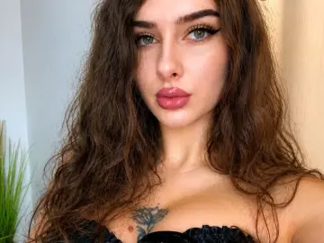 SienaStone  live sex cam