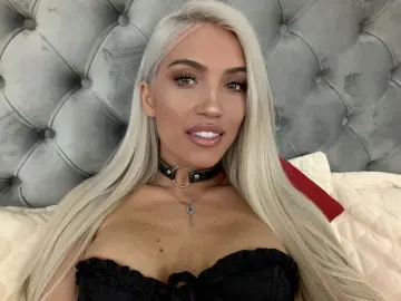 ElsaPressley  live sex cam