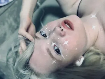 IleneDrones  live sex cam