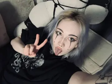 IleneDrones  live sex cam