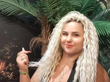 Carmines  live sex cam