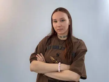 LilyaAnderson  live sex cam