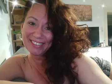 VivienMolinas  live sex cam