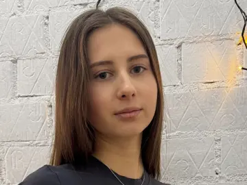 LaurynTinkle  live sex cam