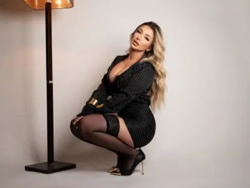 JuliaNoir  live sex cam