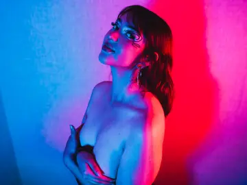 RaivenSky  live sex cam