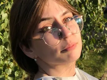 VanessaTregilia  live sex cam