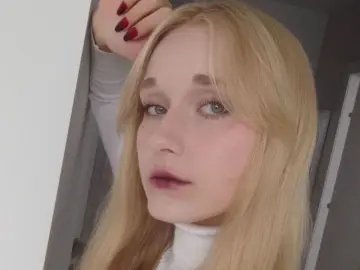 AmyQuin  live sex cam