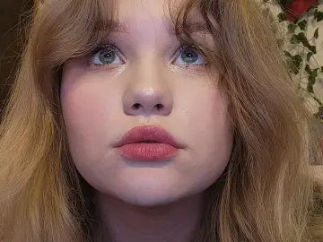 AlisiaTompson  live sex cam