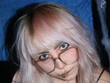 GrettaLuna  live sex cam