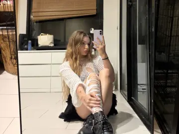 BrandiStover  live sex cam