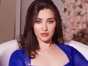 KeiraHarts  live sex cam