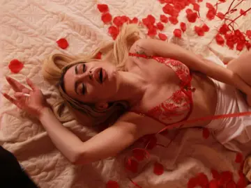 NayaBliss  live sex cam