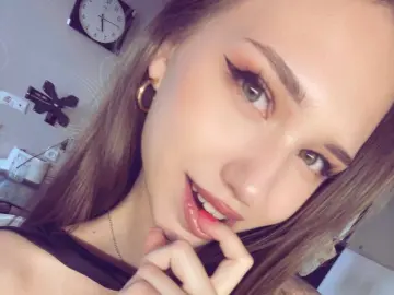 EarthaMaruyama  live sex cam