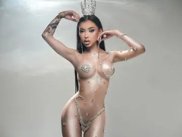 Julieta  live sex cam