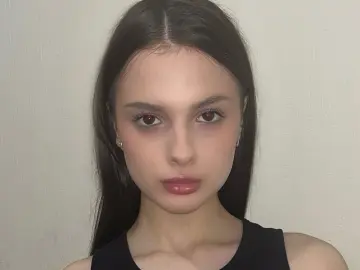 TainaHousekeeper  live sex cam